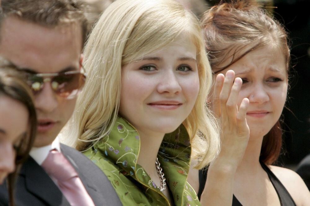 SA 14 GODINA SU JE OTELI I KORISTILI KAO ROBINJU: Molila ih je da je UBIJU blizu kuće da je roditelji NAĐU a oni...