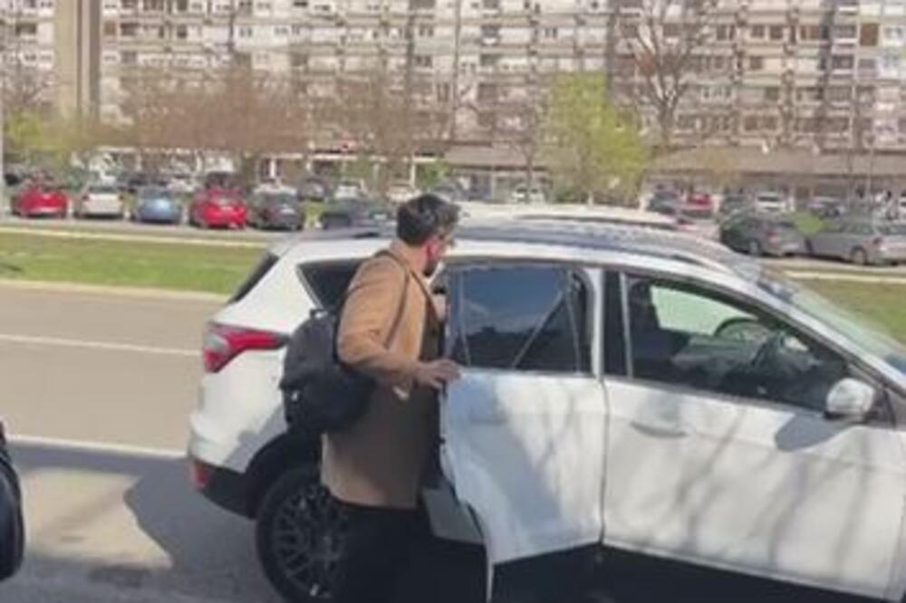 JEDVA ČEKA DA IH ODVEDE KUĆI: Ognjen došao po Minu i sina Peruna, NIJE MOGAO DA SAKRIJE UZBUĐENJE, rekao samo OVO