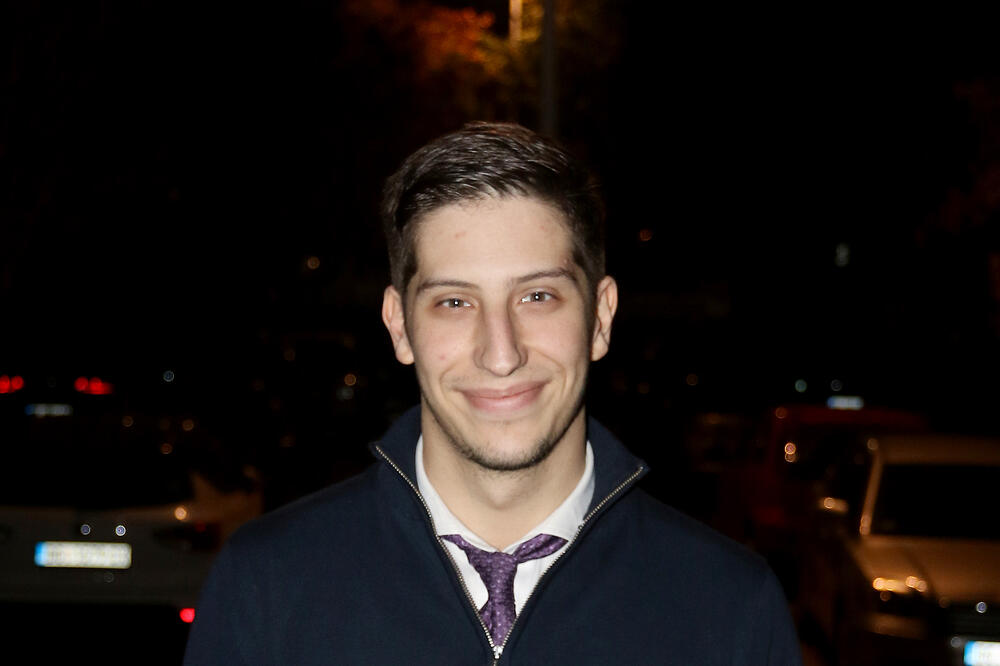 LAV PAJKIĆ NAKON TAJNOG VENČANJA NAPRAVIO SVADBU: Mlada bistala u BELOJ VENČANICI, a tek njega da vidite