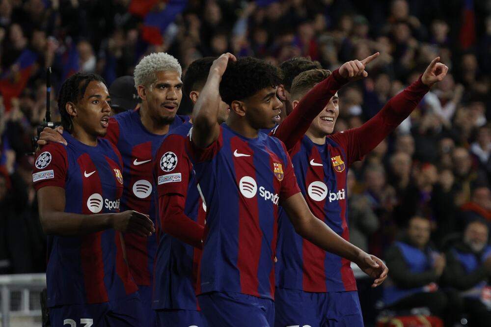 NAPOLI NIJE USPEO: Barselona srušila Napolitance i otišla u četvrtfinale Lige šampiona!