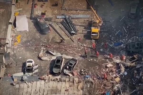 SNAŽNA EKSPLOZIJA ODJEKNULA U KINESKOM GRADU, ZGRADA POTPUNO UNIŠTENA! Broje se mrtvi i povređeni, užas (VIDEO)