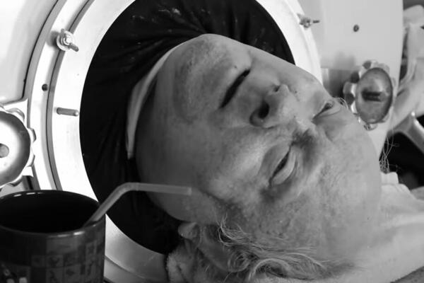 PREMINUO ČOVEK KOJI JE 70 GODINA ŽIVEO SA ČELIČNIM PLUĆIMA! Decenijama živeo u kutiji, ostao paralizovan nakon...