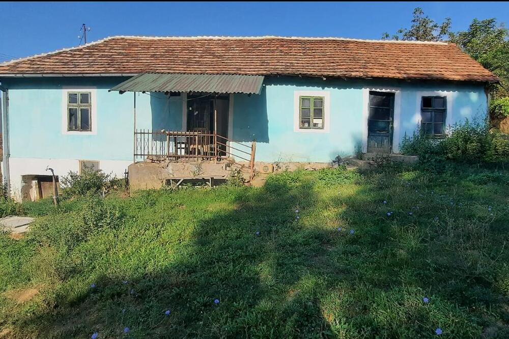 MARIO PRODAJE ETNO KUĆU NA SPRSKOJ LEPOTICI ZA 25.900 EVRA: Nije potrebno ulaganje, a lokacija je idealna (FOTO)