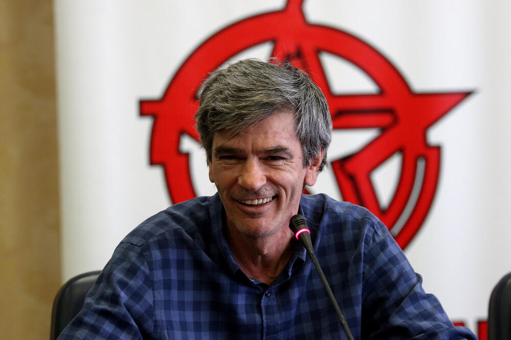 OVE STVARI IZ NJEGOVOG ŽIVOTA NIKO NIJE NI SLUTIO: U braku je godinama, a onda je PRIZNAO kakav odnos ima sa ženom