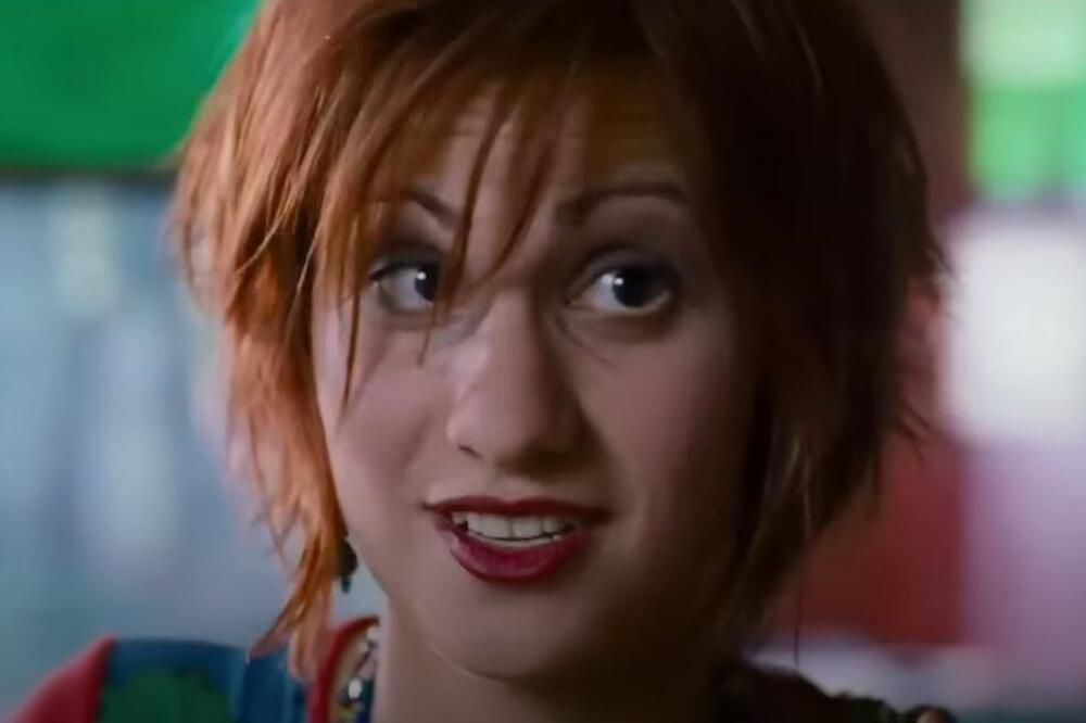 SUZANA IZ FILMA "SIVI KAMION CRVENE BOJE" DANAS JE DRUGA ŽENA: Promenila FRIZURU, potpuno je NEPREPOZNATLJIVA