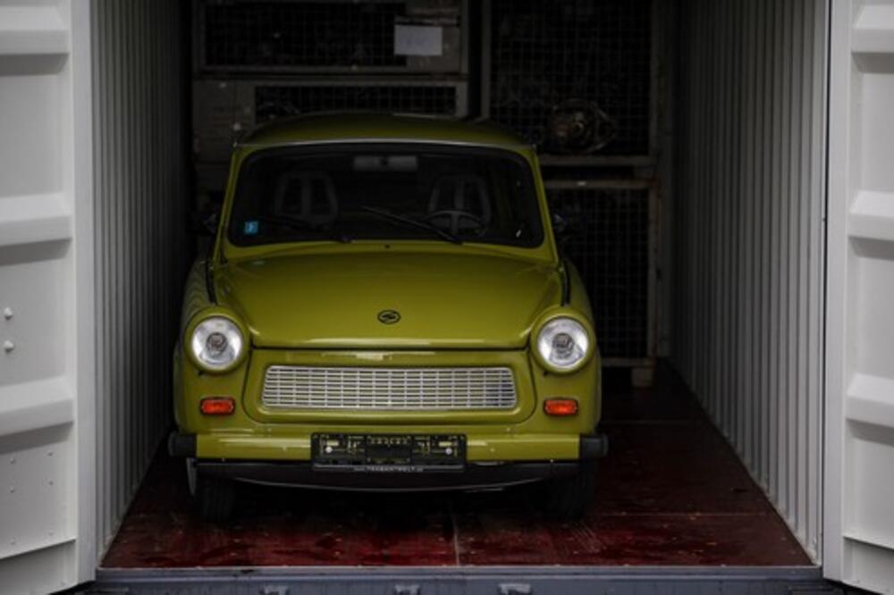 BIO NA LISTI NAJGORIH AUTOMOBILA NA SVETU, A SAD VREDI 7.000 EVRA: Ko ga ima kod kuće OBRADOVAĆE se ovom OBRTU