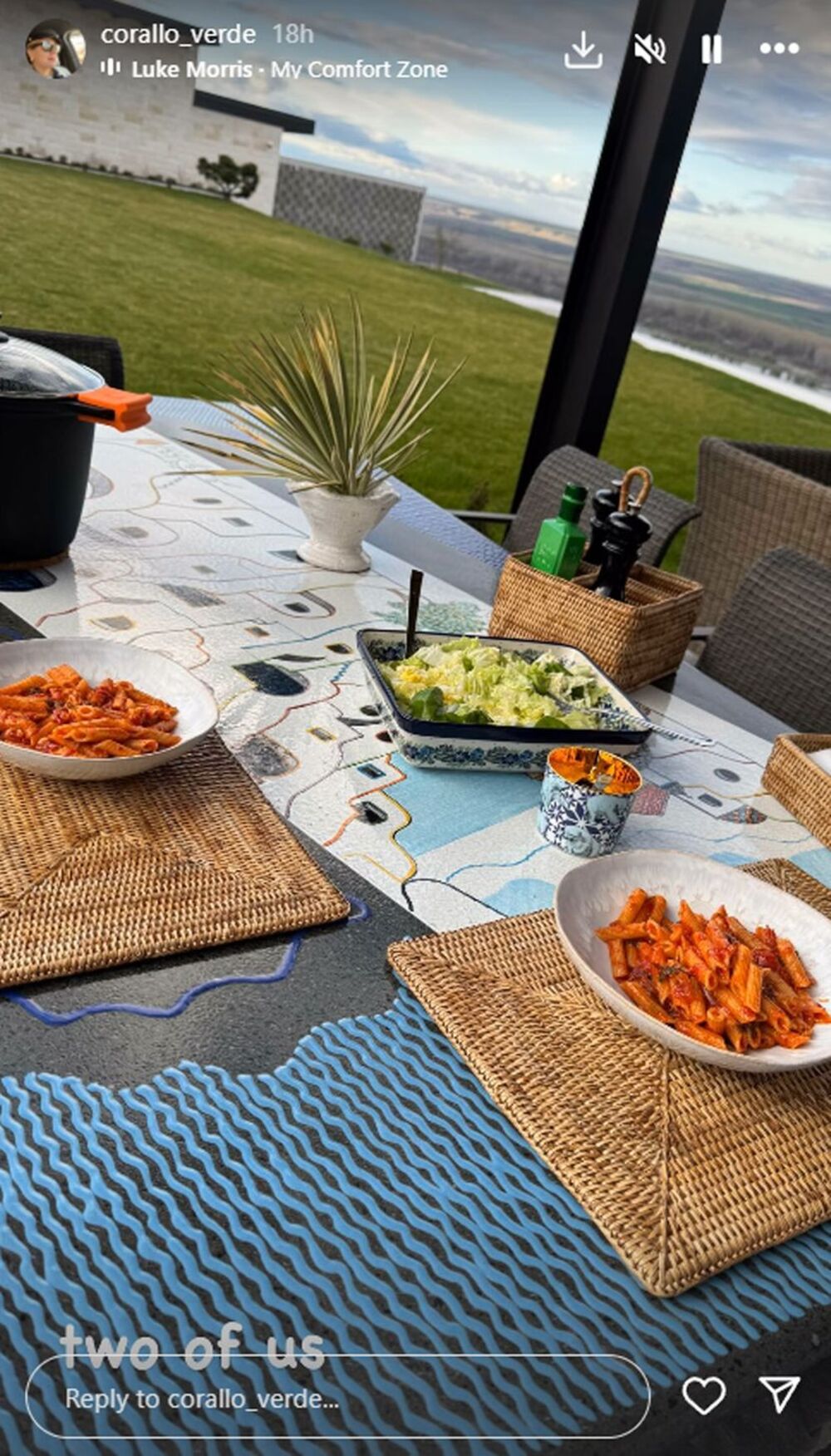 Voditeljka baš uživa sa suprugom