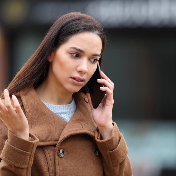 "Bili su goli, trajalo je ČETIRI SATA" Uznemirena Hrvatica pozvala policiju, kad su stigli - ZANEMELI SU OD ŠOKA!