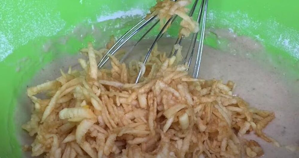 Rendane jabuke u smesi za kolač