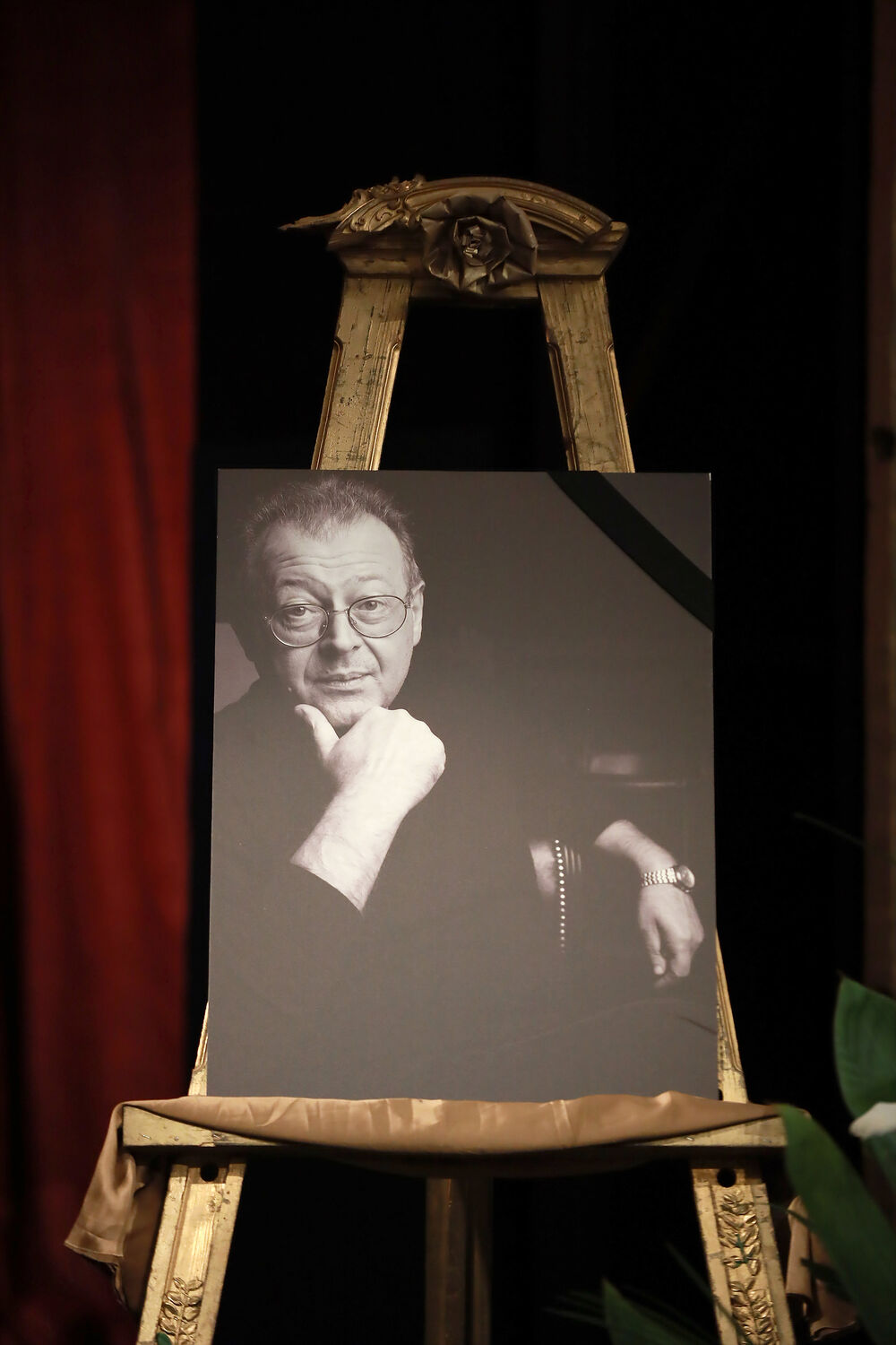 Ko je bio Boris Komnenić?