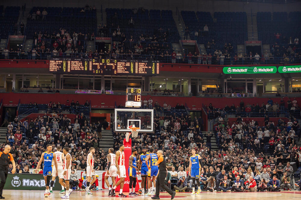 "TEŠKO JE IGRATI U EKIPI KAO JE ŠTO JE CRVENA ZVEZDA..." Jedan od najboljih igrača Makabija savetovao Smarta