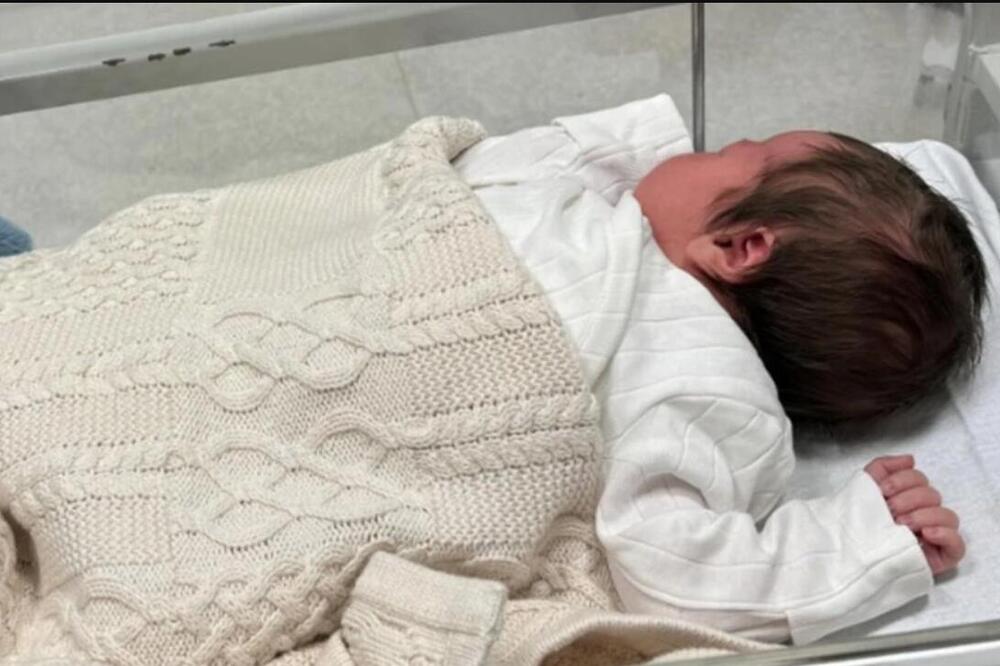 BEBA OŽIVELA 30 MINUTA PRE NEGO ŠTO SU JE SAHRANILI, FENOMEN ZBUNIO SVE LEKARE SVETA: Jedna stvar ih je IZBEZUMILA