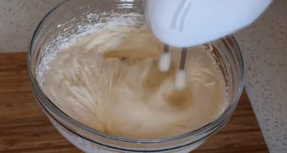 Mućenje žumanaca sa šećerom