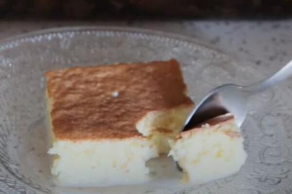 NAJSOČNIJA POSLASTICA OD JEFTINIH SASTOJAKA: Turski koh sa grizom i kokosom - lagan i ukusan, a gotov očas posla