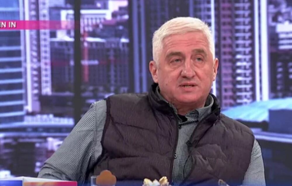 Zapalio sveću za pokoj duši Kseniji jer joj je danas rođendan