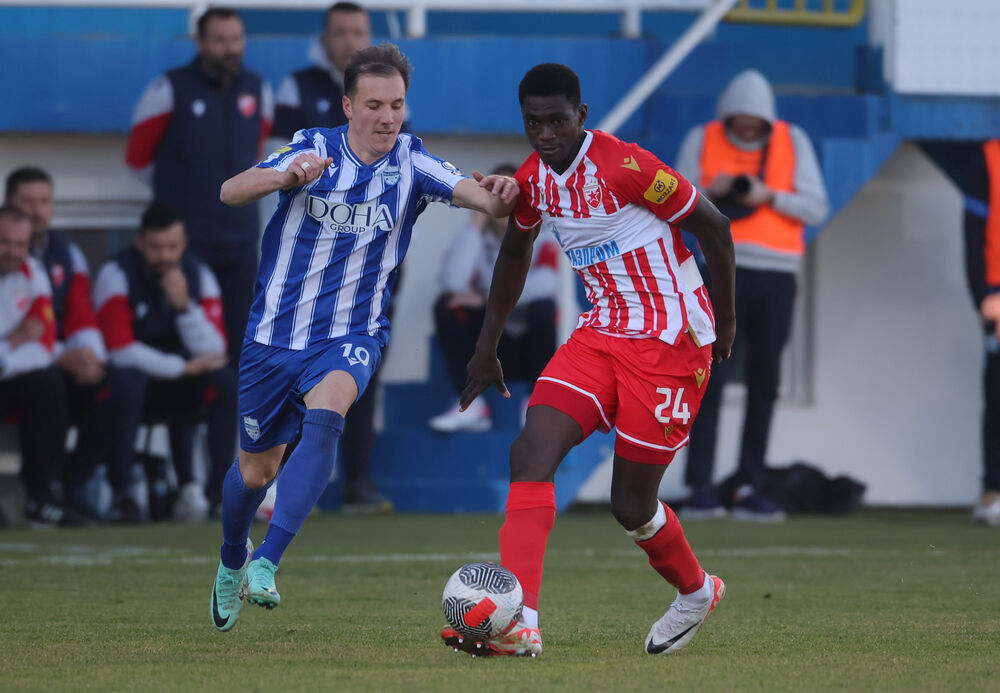 Naser Điga (desno) na utakmici Novog Pazara i Crvene zvezde