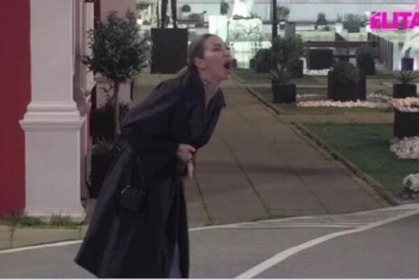 ANELI AHMIĆ NAPUŠTA ZADRUGU? Urlala i VRIŠTALA na sav glas, SPAKOVALA SVOJE STVARI