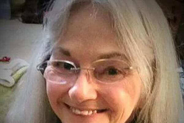 MARTA JE POSLEDNJA OSOBA NA PLANETI KOJA ŽIVI SA ČELIČNIM PLUĆIMA: Razbolela se kao DETE, a ako mašina stane...