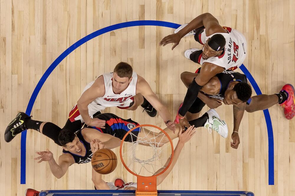 JOVIĆEVIH SEDAM POENA U DETROITU: Majami prekinio niz od četiri poraza (VIDEO/FOTO)