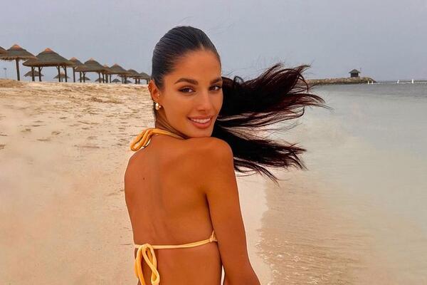 JAO, KAKVU KUMU IMA ĐOKOVIĆ: Nole ima sreće sa ŽENAMA, UVEK okružen LEPOTICAMA, evo ko je Nataša o kojoj SVI BRUJE