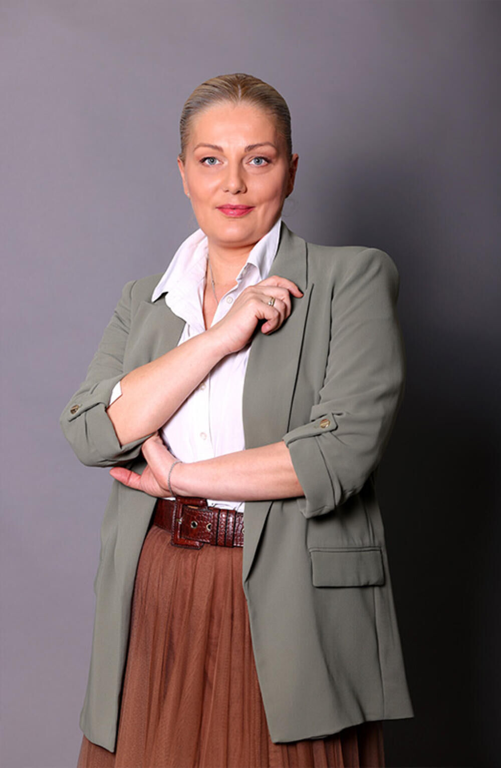 Druži se sa svojim društvom, a radi s javnim ličnostima