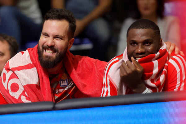 Ne, nije šala! Miroslav Raduljica novi napadač srpskog trećeligaša! (Video/Foto)