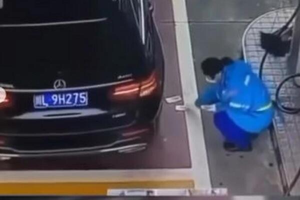 VOZAČ MERCEDESA RASPLAKAO RADNICU NA PUMPI! Sraman potez svi osudili: "Zašto ljudi moraju biti ovako zli!?" (VIDEO)