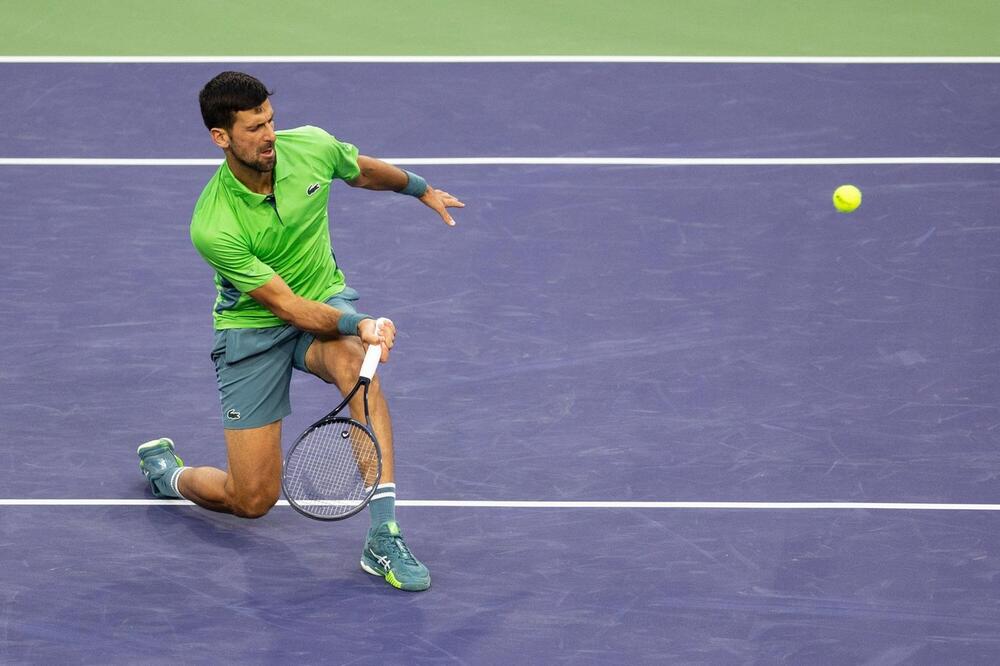 NOVAK TRENIRAO SA DOBRO POZNATIM LICEM: Đokoviću društvo pravio isti teniser kao i u Indijan Velsu (VIDEO)
