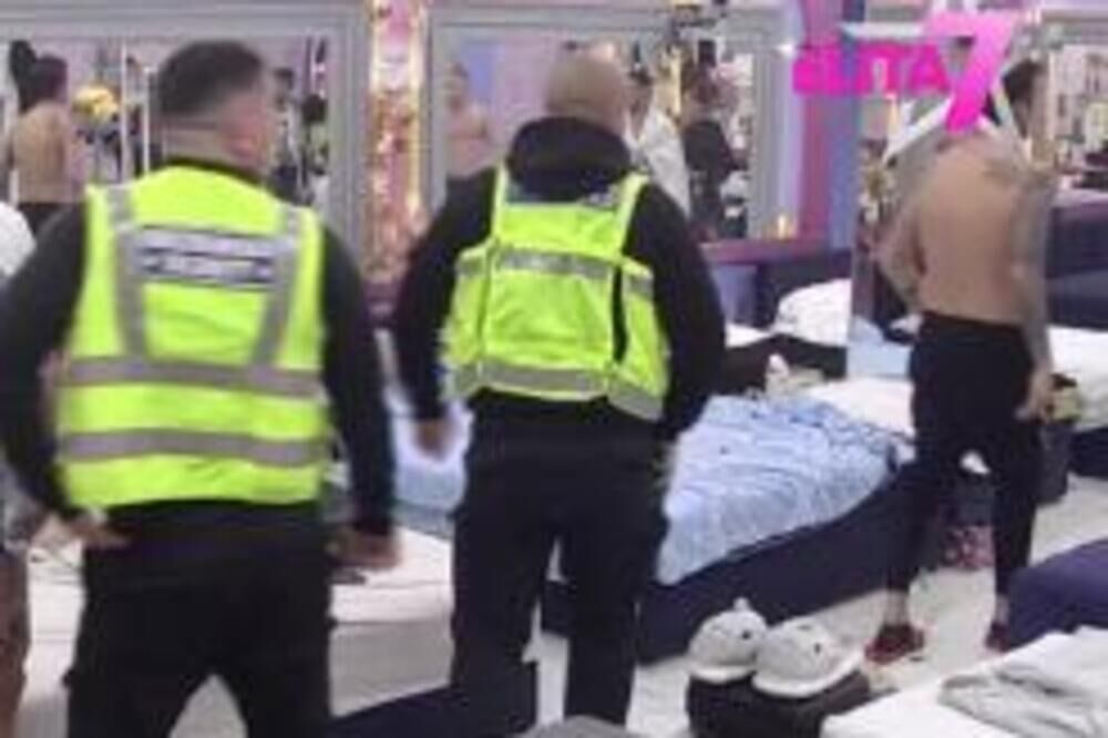 Dejan Munjeza, Uroš Rajačić