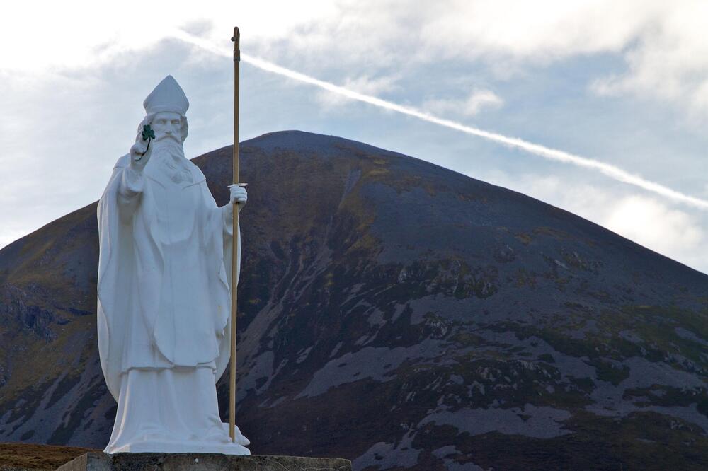 DANAS CEO SVET SLAVI SVETOG PATRIKA: Praznuju ga i katolici i neki pravoslavci, a evo ko je zapravi bio on!