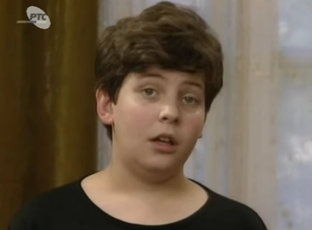 Kao tinejdžer, prestao je da se bavi glumom i pevanjem i okrenuo se crtanju stripova