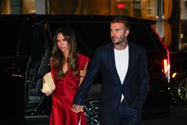 VIKI, TI SI PRAVA SREĆNICA: Maznula DOBROG FRAJERA, a on je gleda kao u BOGA, POŠTOVANJE i SKUPI POKLONI