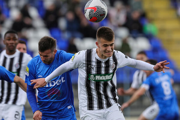 BLEDI PARTIZAN PRED NOVIM KIKSOM: Mladost šokirala crno-bele u Lučanima!