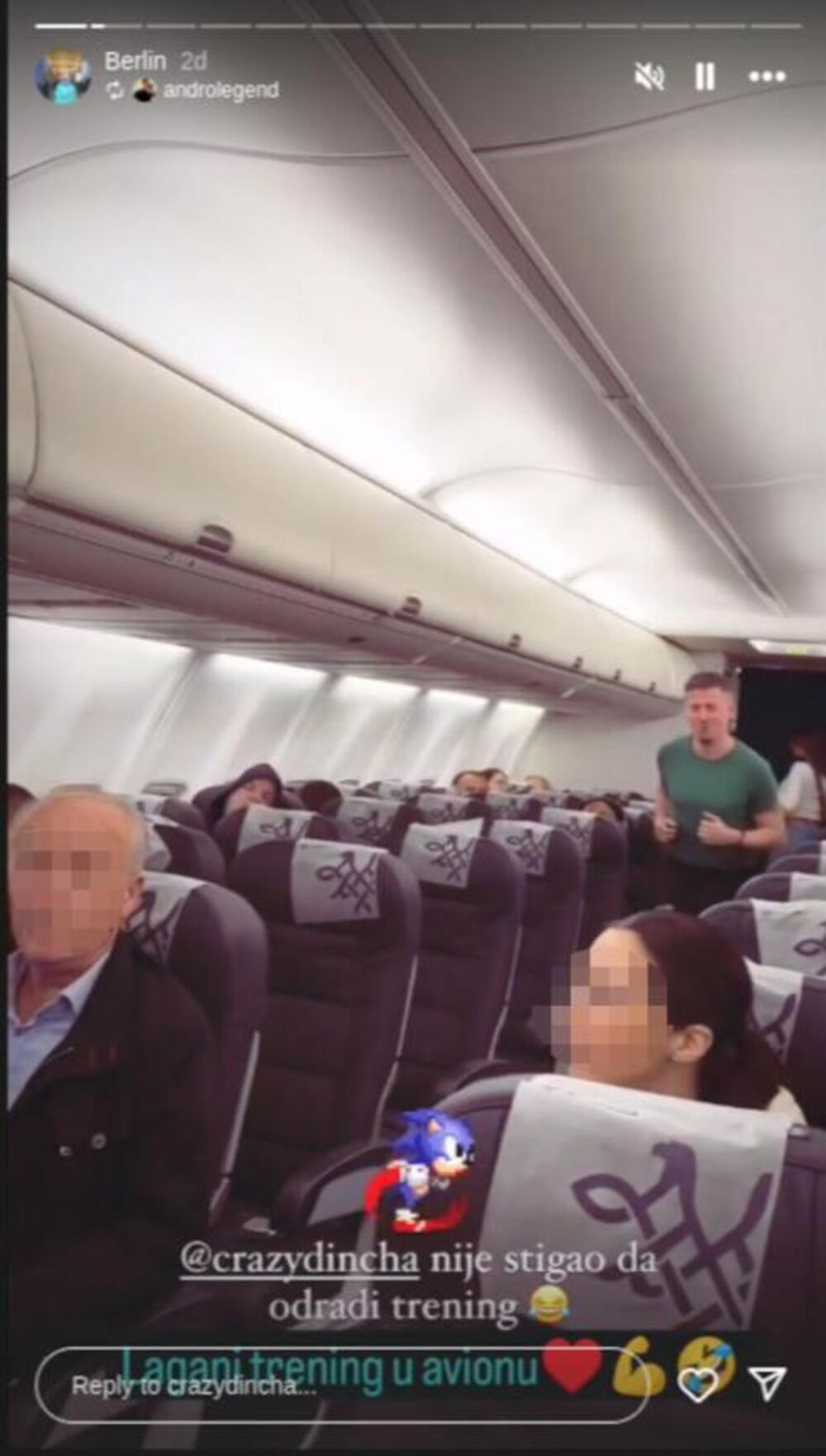 Dinča vežba u avionu