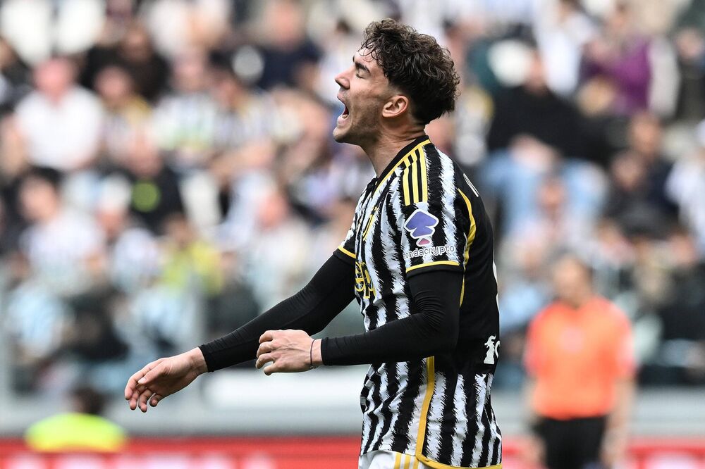 Dušan Vlahović na utakmici Juventusa i Đenove