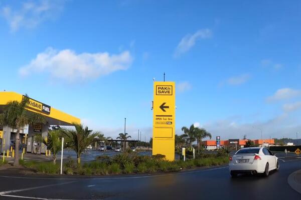 "BALKANIZACIJA" NOVOZELANĐANA: Ko sa Balkana poseti Kaitaia-u, šokira se kada pročita ove reči! (FOTO)