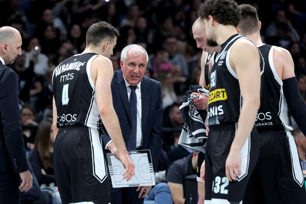 PARTIZAN BEZ JEDNOG OD NAJBOLJIH NA BASKONIJU! Obradović otkrio šta je ključ utakmice