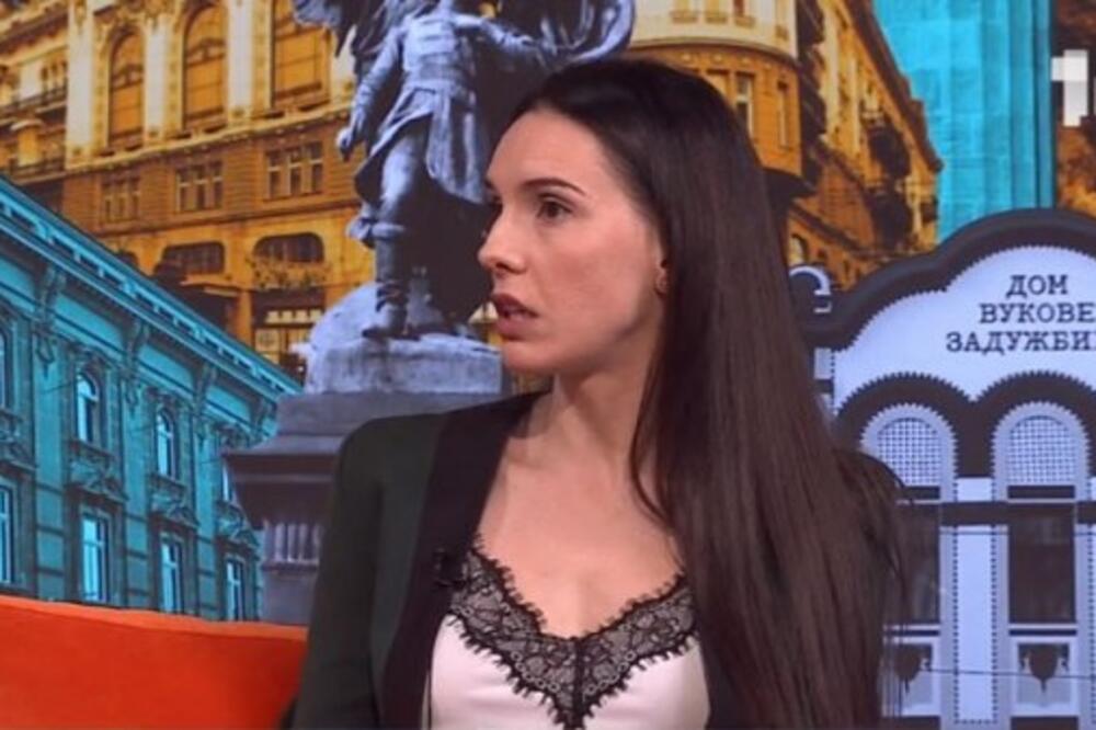 "ZBOG OVOG SINDROMA GOVORILI SU JOJ DA NIKADA NEĆE MOĆI DA ZATRUDNI": Jelena je danas mama petoro dece