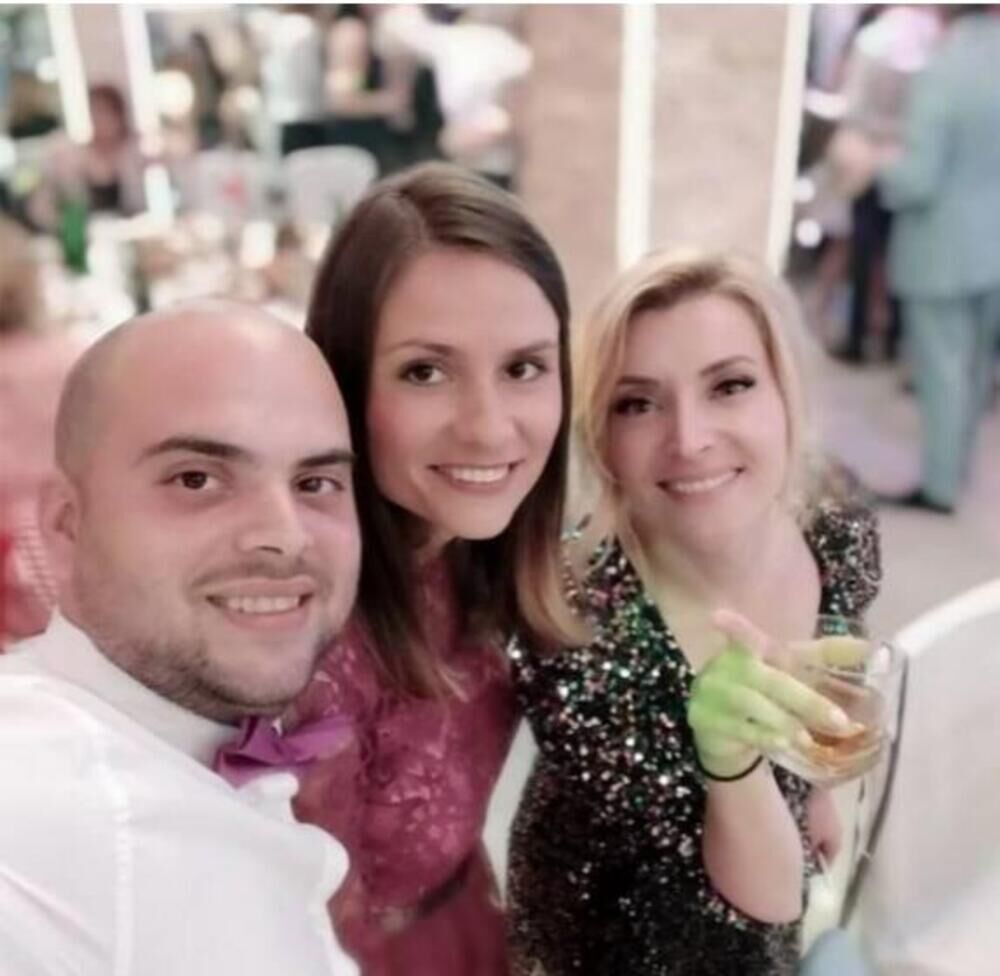 Evo da li liči na slavnu glumicu, a podjednako je uspešan u svom poslu kao i njegova sestra