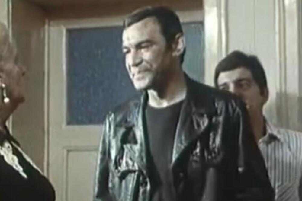 NJEGOV ŽIVOT BIO JE BURAN, A ON SE ZBOG JEDNOG KAJAO: Cela zemlja ga UZDIZALA DO NEBESA, bio je SJAJAN