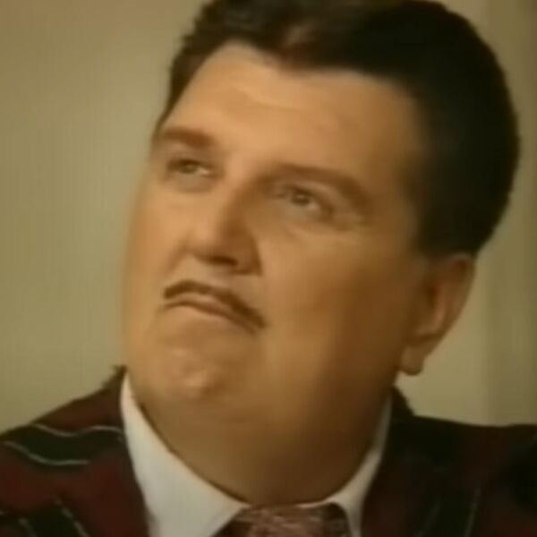 NIKO NI SVEĆU DA MU ZAPALI! Od brdo pevača iz Srbije samo 1 kolega mu došao na sahranu - SVI OGREŠILI DUŠU O ČOBIJA