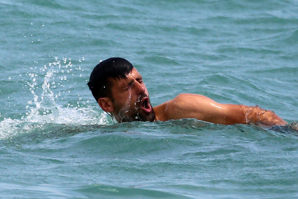 Najboljeg tenisera sveta su izbacili iz srednje i to zbog šok razloga