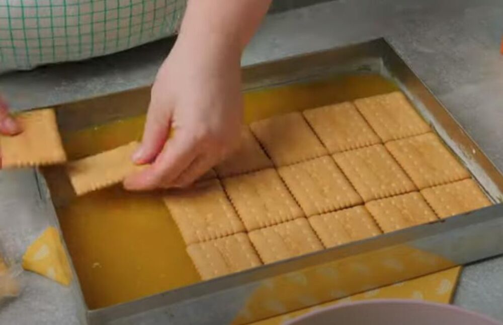 Ređati keks preko fila ravno