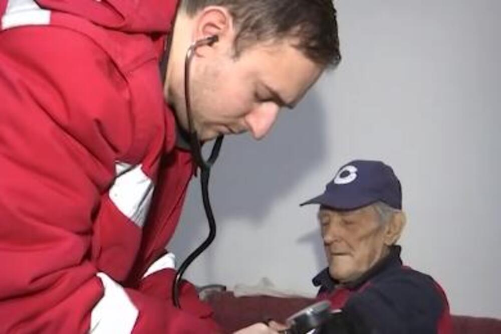 DOKTORU IZ BABUŠNICE PENZIONERI SU VEČNO ZAHVALNI: Nikola je SLIKA HUMANE SRBIJE, njegove reči pogađaju U CENTAR