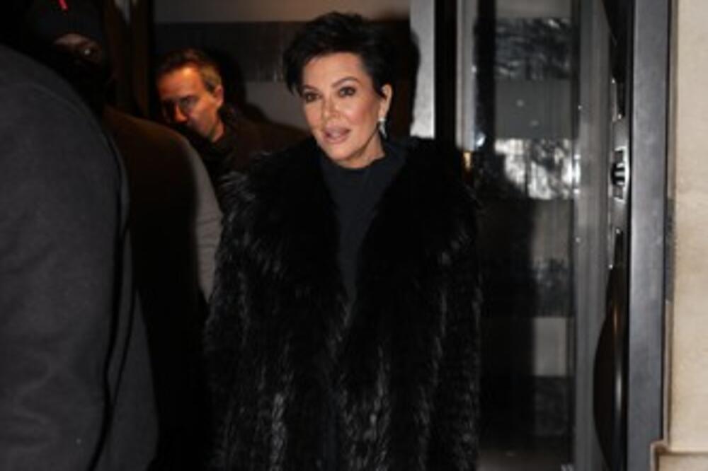 JAO, MAJKO, KAKVA BOGINJA OD ŽENE! NIKAD VIĐENA FOTKA sa prvim MUŽEM isplivala i sve ZAKUCALA, o jednom SVI BRUJE