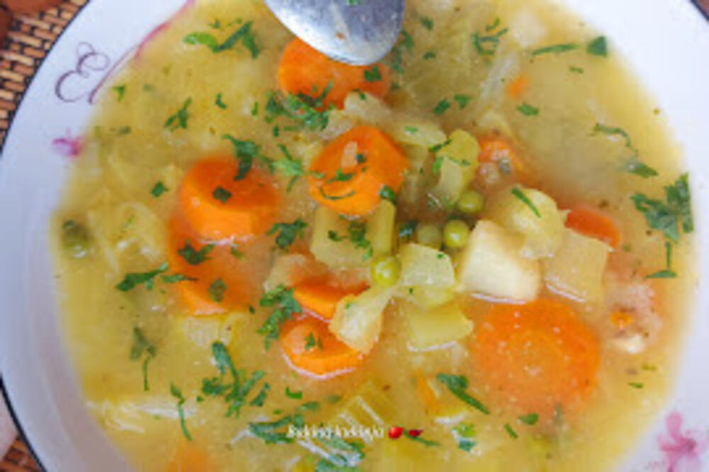 OVA POVRTNA ČORBA LEČI DUŠU I TELO, UČINIĆE VAS ZDRAVIJIMA OD IJEDNOG LEKA: Jedna kašika će OTERATI sve BOLESTI