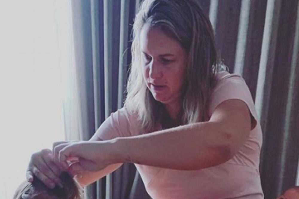 NAŠLA JE SVOJU SLIKU U TELEFONU I HTELA DA JE OBRIŠE ZAUVEK: Ali, bilo je kasno, već ju je video ceo svet