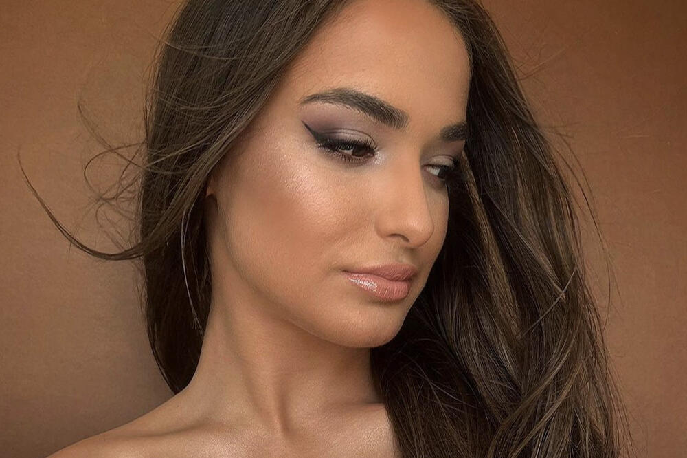 "SRCE MU JE PRESTALO DA KUCA" Nakon TRAGEDIJE koja je zadesila PORODICU, pevačica POKOJNOM BRATU posvetila OVE REČI