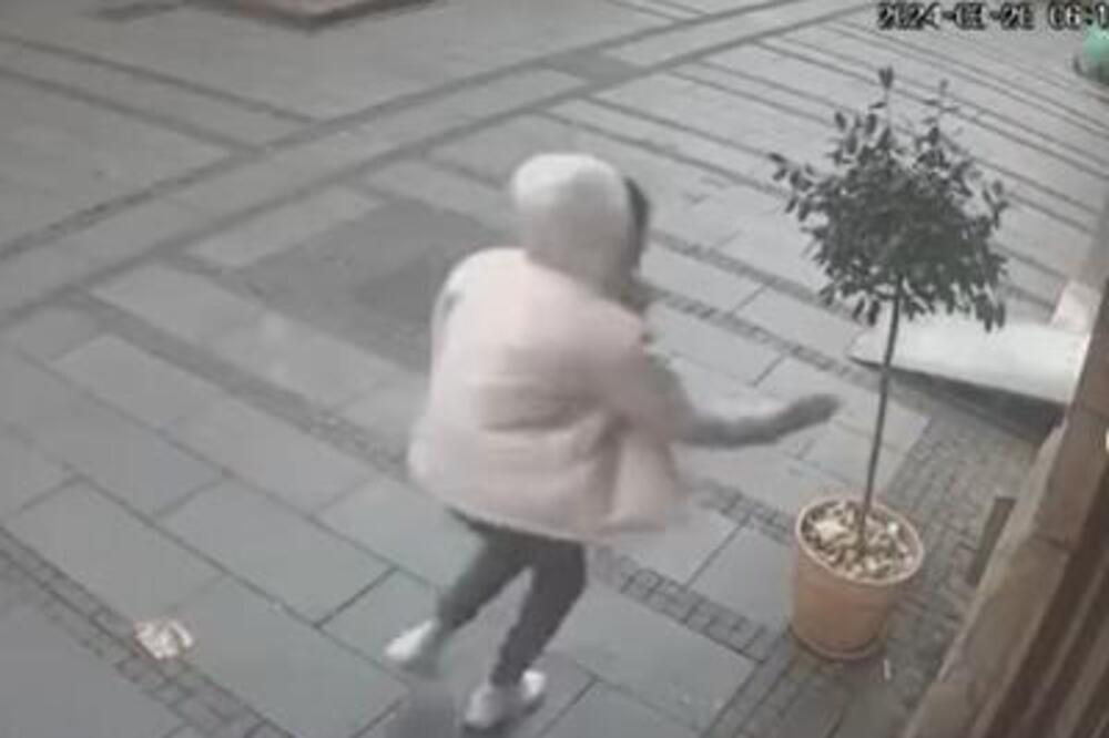 SRAMNO PONAŠANJE NA OBILIĆEVOM VENCU: Nadzorne kamere snimile momka kao divlja, a onda se dao u beg (VIDEO)