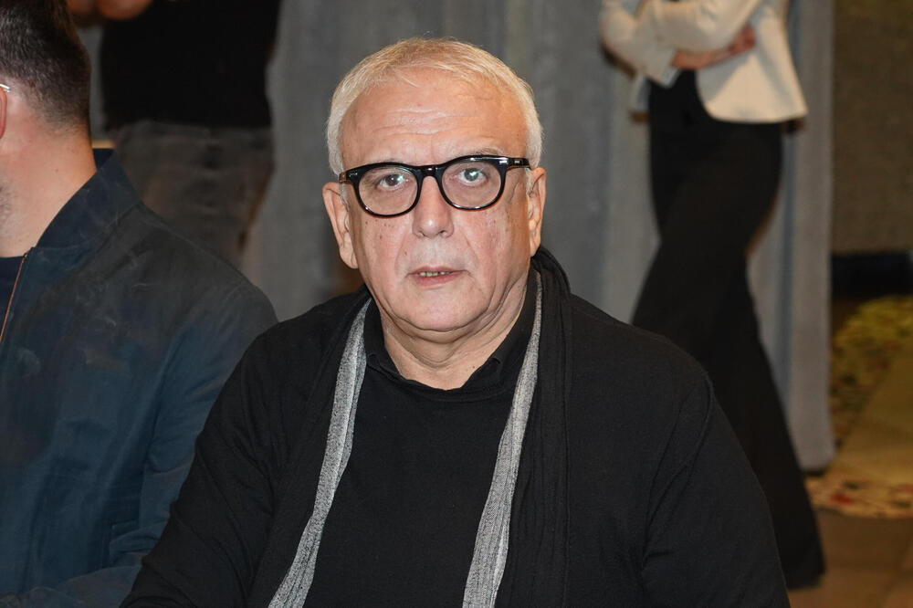 "TOLIKO SE ŠTETOČINA NAGOMILALO" Pevač izneo SVOJ STAV o današnjoj ESTRADI, njegove OŠTRE REČI SEKU KAO MAČ